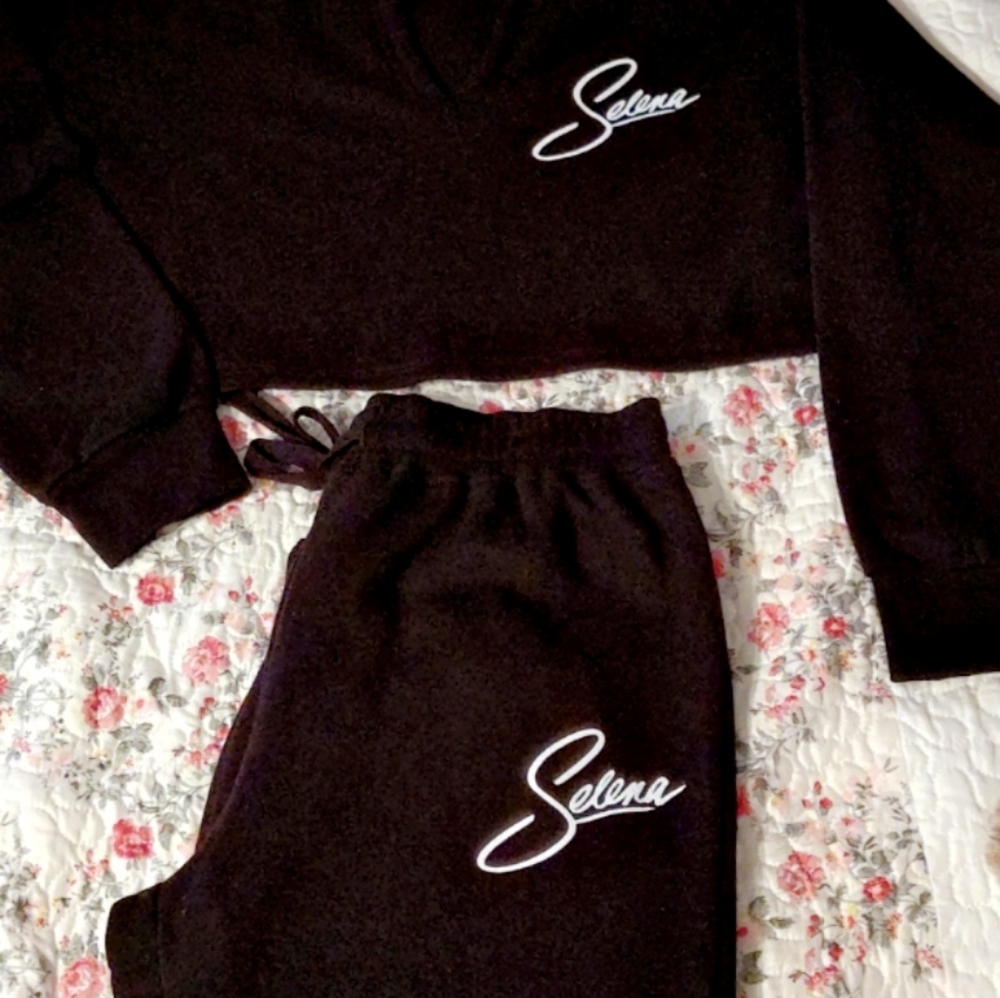 New Crop Top Sweat Suits - Picture 3 of 5